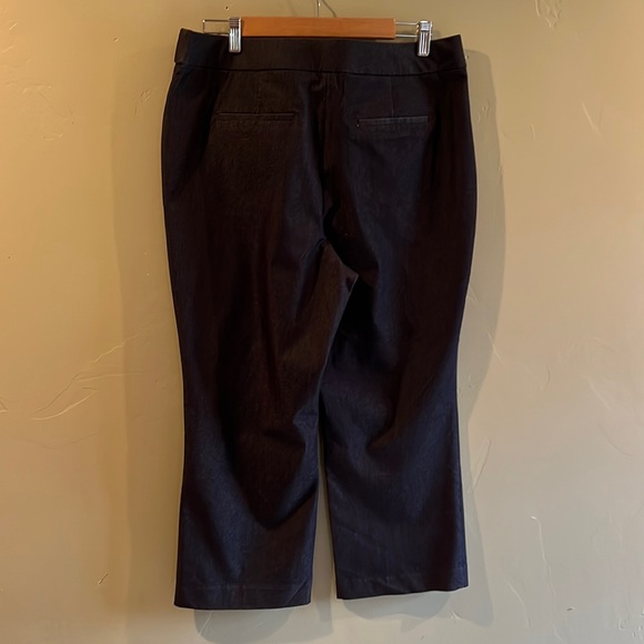 Chico’s Navy Blue Cropped Jean Pants size 2 Large 12 - Picture 2 of 8